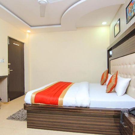 Oyo 8883 Hotel Comfort Zone Lucknow Dış mekan fotoğraf